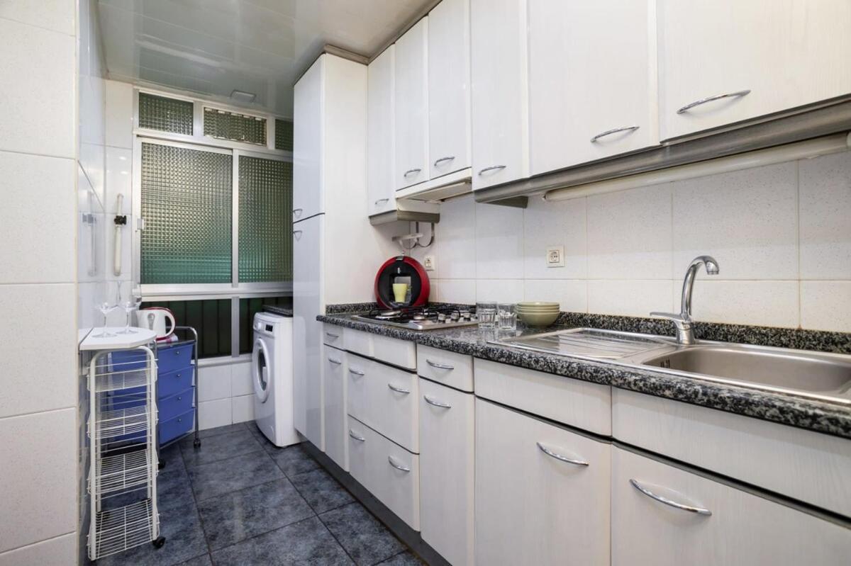 Next To Sagrada Familia 4-Bedroom Apartment 巴塞罗那 外观 照片