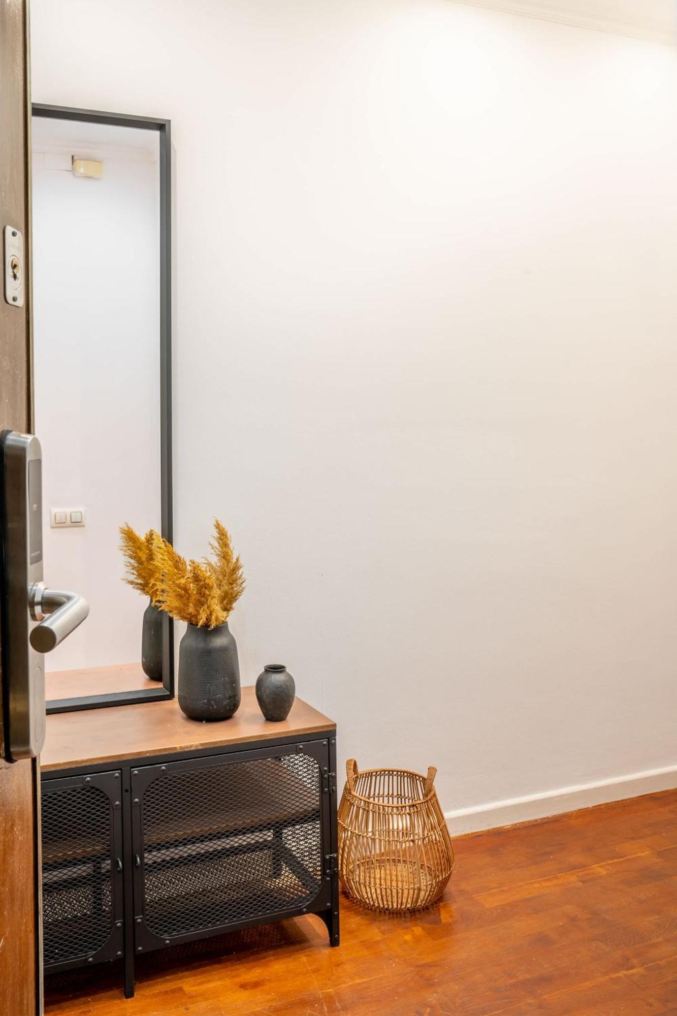 Next To Sagrada Familia 4-Bedroom Apartment 巴塞罗那 外观 照片