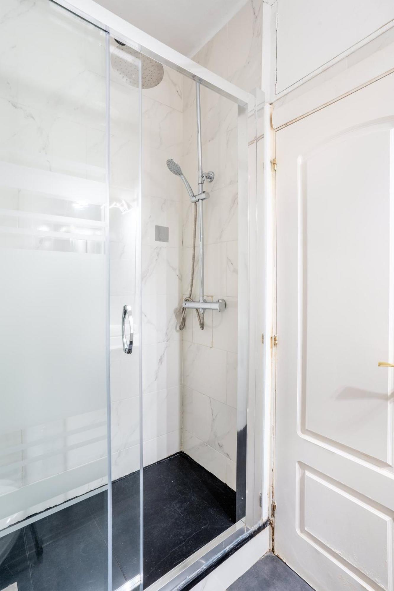 Next To Sagrada Familia 4-Bedroom Apartment 巴塞罗那 外观 照片